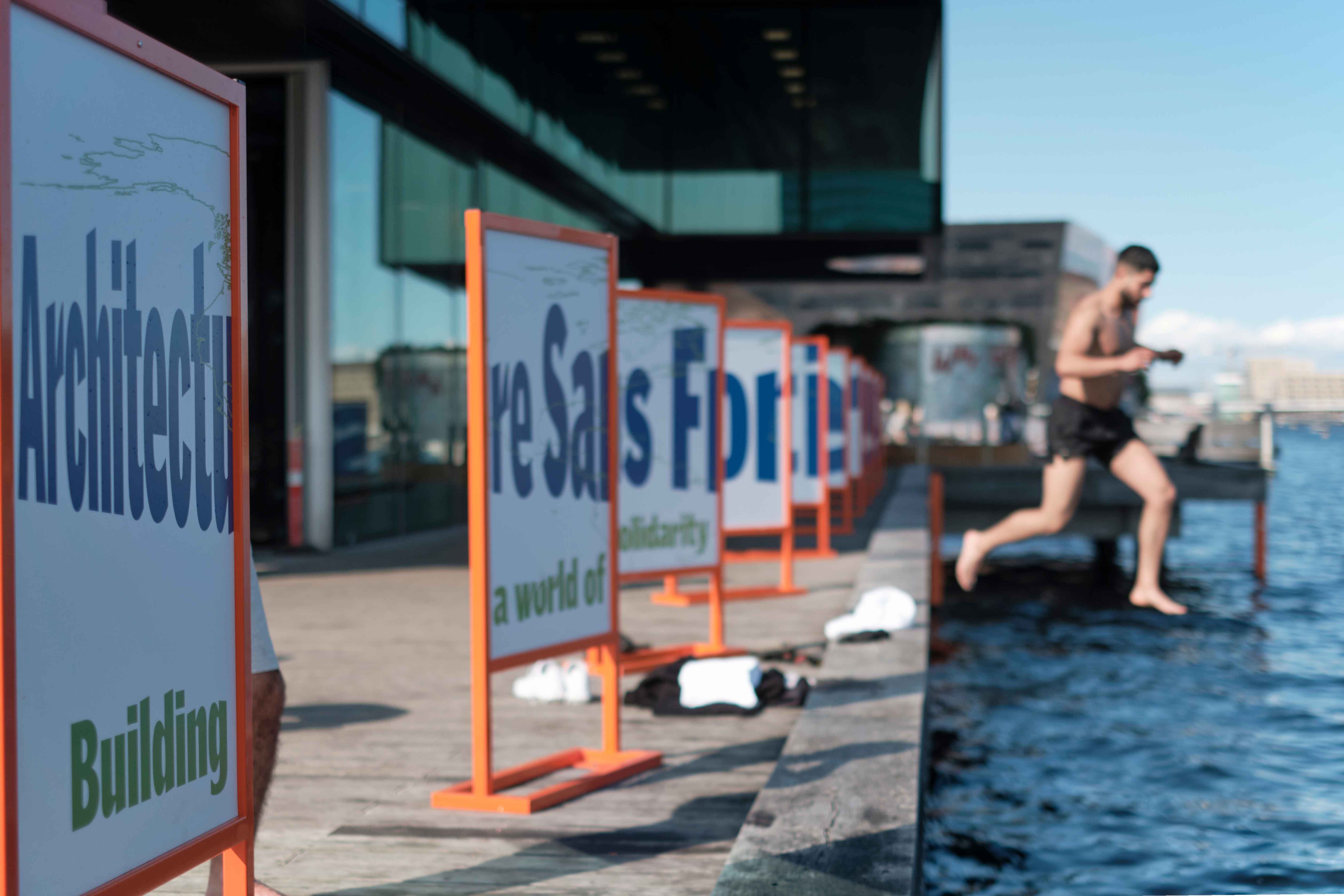 012 Arkitekter Uden Graenser © ERIK CHENG Web